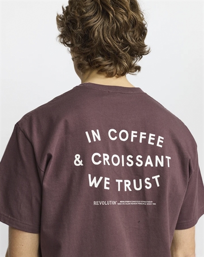 Revolution - Printed T-Shirt - Dustpurple